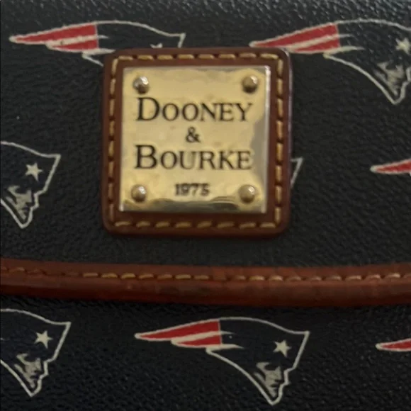 Dooney & Bourke Navy Blue Patriots Wallet - Picture 9 of 9